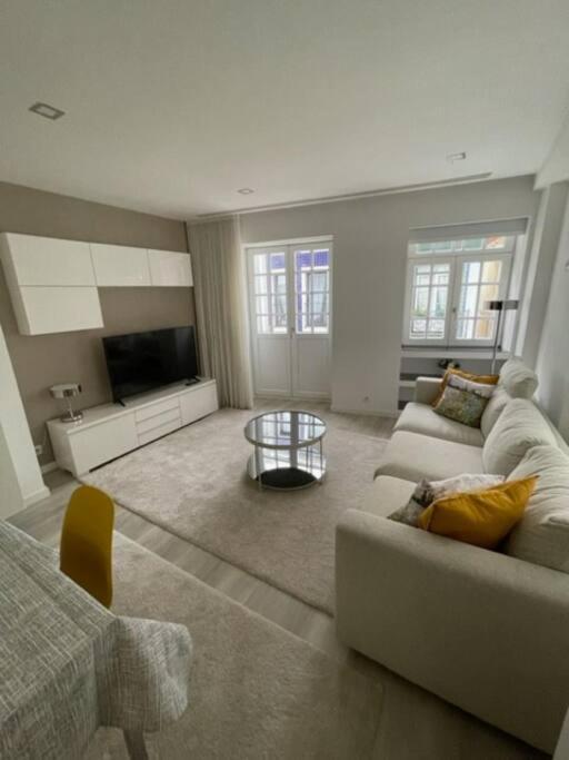 Modern 1 Bedroom City Center Aveiro Apartment Exterior foto